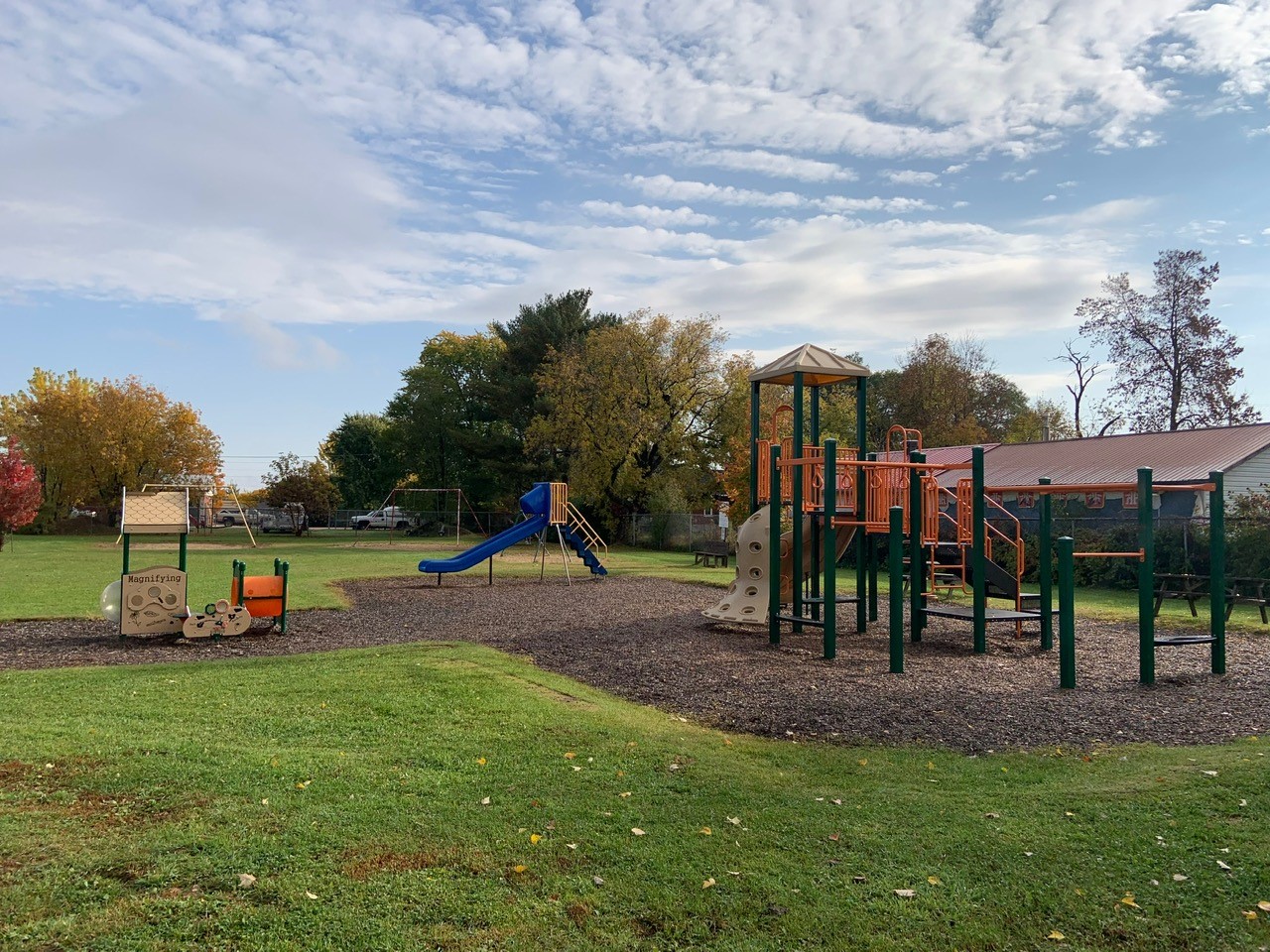 Laurentian Valley shows off resurfaced tennis court at Pleasant View