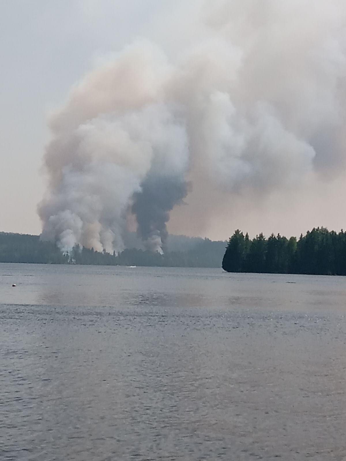 Forest Fire sparked at Centennial Lake, west of Calabogie 104.9